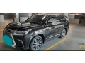 lexus-lx-570-2019-small-0