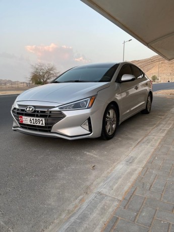 hyundai-elantra-2019-big-0