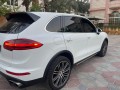 porsche-cayenne-2016-small-6