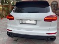 porsche-cayenne-2016-small-1