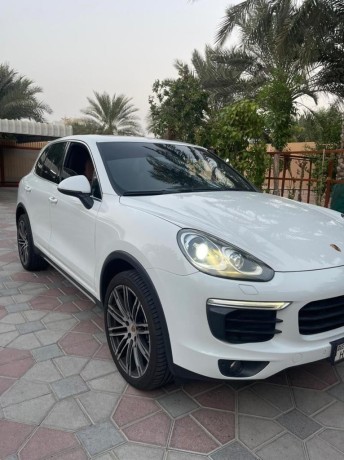 porsche-cayenne-2016-big-0