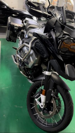 bmw-gs1250r-truble-black-2022-big-1