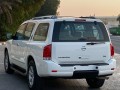 nissan-armada-2010-small-6