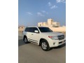 toyota-land-cruiser-2015-small-2