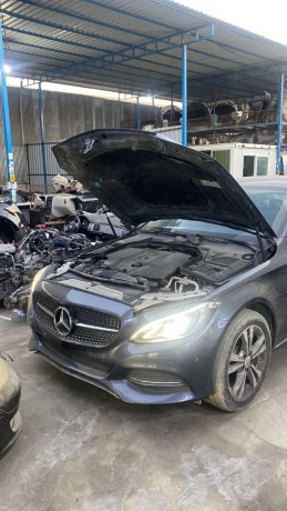 mercedes-c220-2016-big-1