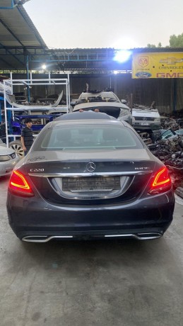 mercedes-c220-2016-big-0