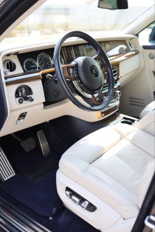 rolls-royce-phantom-2018-big-5