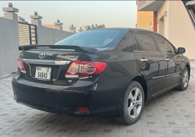 toyota-corolla-2011-big-0