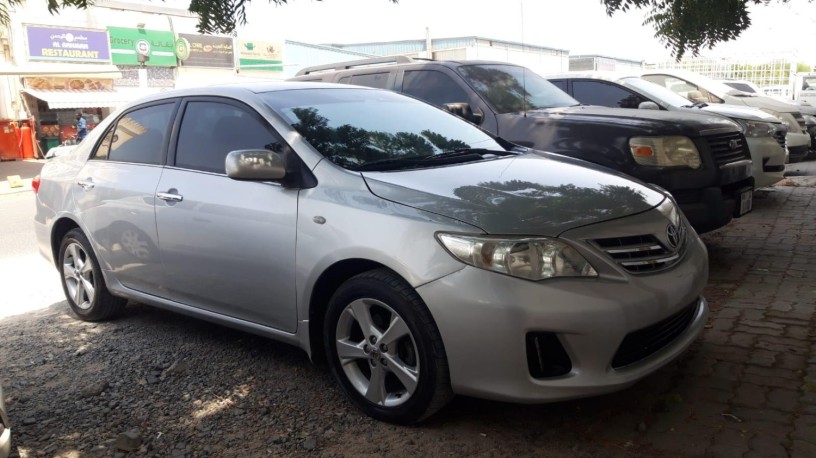 toyota-corolla-2013-big-0