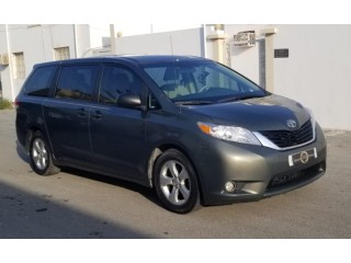 Toyota sienna 2013