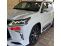 lexus-lx570-2016-small-1