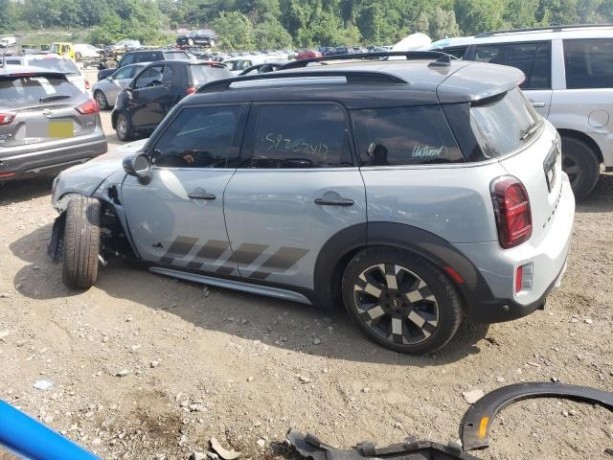 mini-cooper-s-2023-big-3