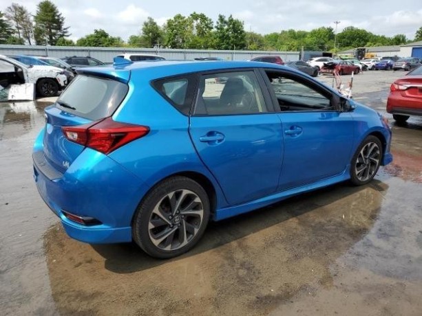 2018-toyota-corolla-im-big-1