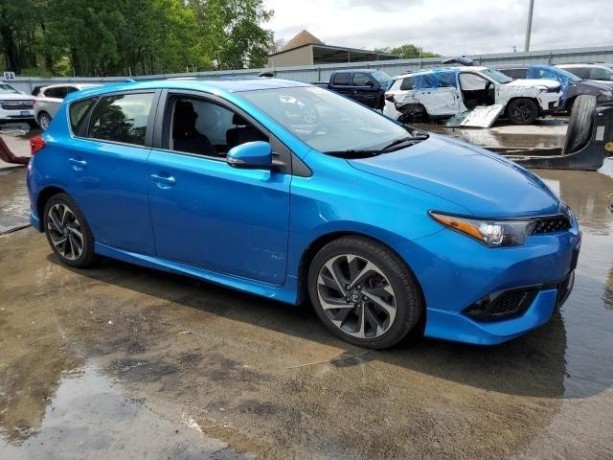 2018-toyota-corolla-im-big-2