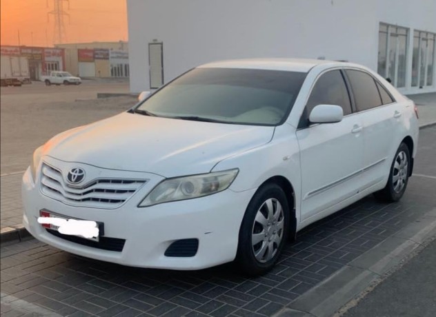 toyota-camry-2010-big-0