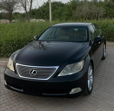 lexus-ls-2007-big-0